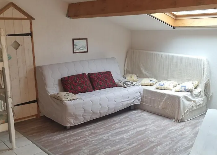 Maison Dans Copacabana * Saint-Pierre-la-Mer (Aude)