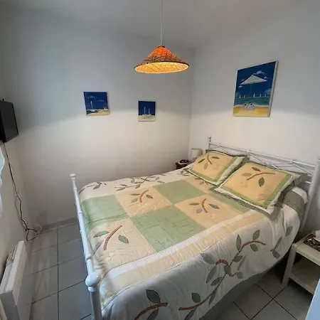 Maison Dans Copacabana * Saint-Pierre-la-Mer (Aude)